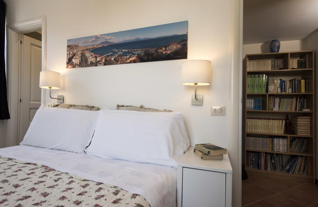 Terrazza Duomo Bed & Breakfast Napoli Bagian luar foto